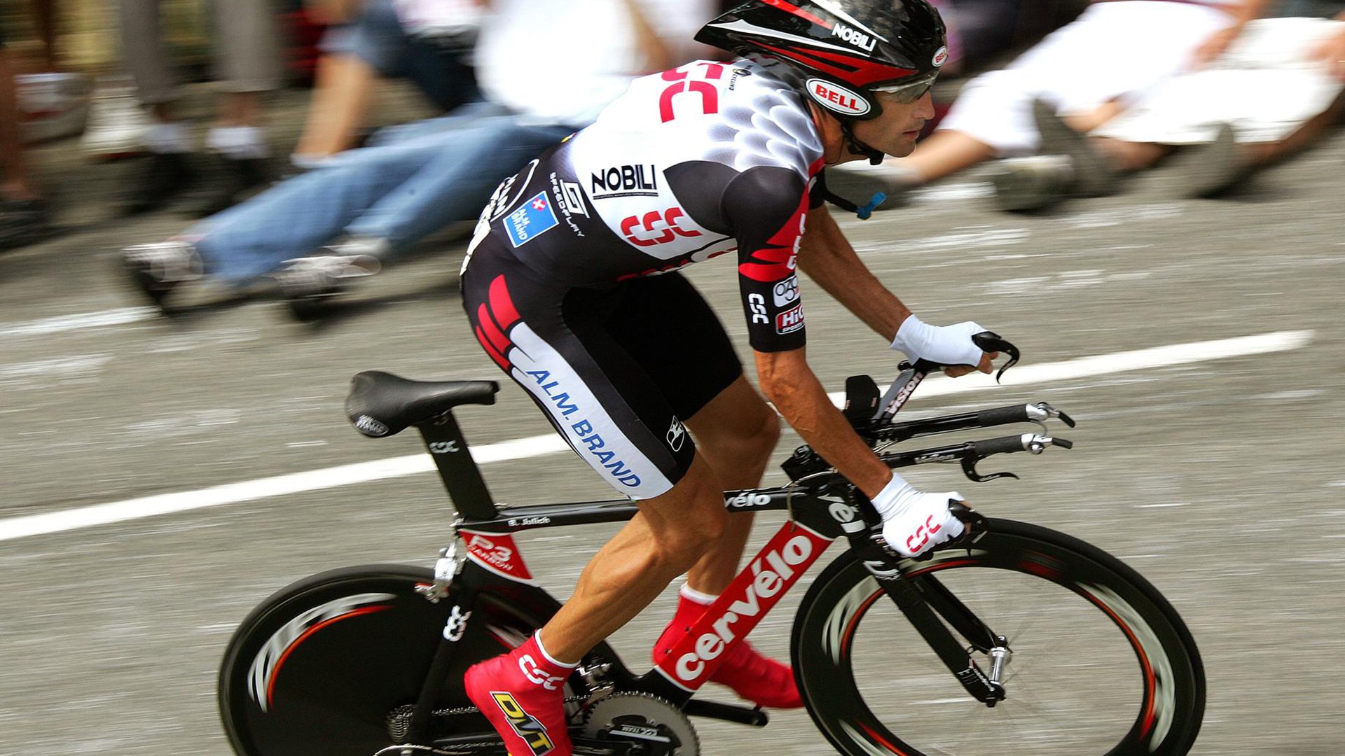 布伦森个人能力完全展现，老鹰险胜勇士，一场属于坚韧与天赋的对决